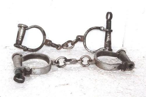 Manette stile antico polizia
