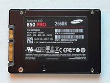 Samsung 840 Pro 256GB SSD 2.5" SATA III MZ-7PD256 - Stato di salute buono 99%