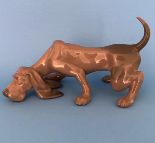 Lladro 5110 dog sniffing - "dog, sniffing"