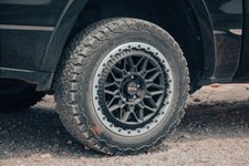 Set 4 Cerchi in Lega 18" per JEEP GLADIATOR JT Ruote Rims Felgen Jantes BLbp