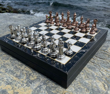 Set scacchi in legno fatti a