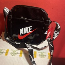 MARSUPIO NIKE NERO PORTATUTTO