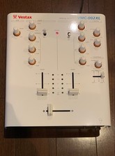 Vestax VMC-002XL Mixer DJ, uscita audio confermata dal Giappone