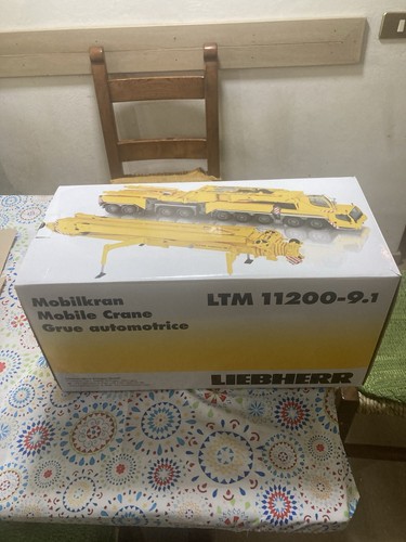 Nzg liebherr ltm - 1:50,