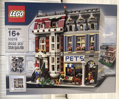Lego modular pet shop - modular,