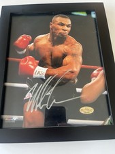 Mike Tyson foto autografata