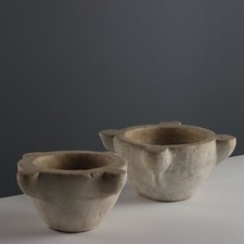 Coppia di Mortai Antichi Pietra Dimensioni Diverse XIX-XX Secolo Originali