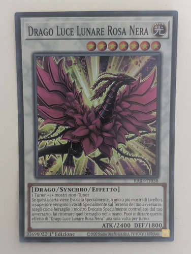 Drago luce lunare - yu-gi-oh!,