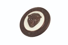 NUOVO JAGUAR XK120 DHC FHC OTS MOTIVO COFANO ANTERIORE DISTINTIVO OTTONE SMALTO AVORIO BD3286