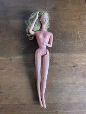 Barbie bambola bacio Mattel