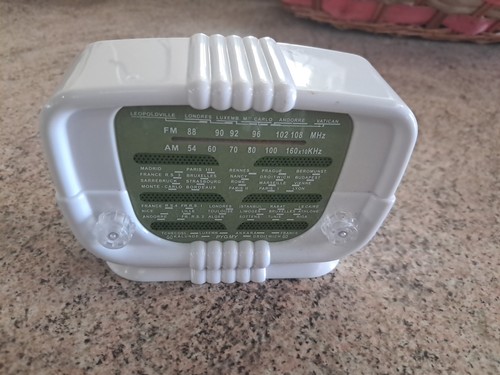 Miniature radio pygmy nain - miniature,