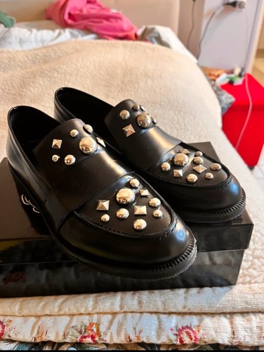Scarpe mocassini neri con