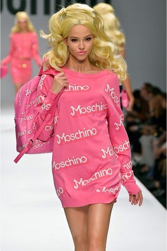 Moschino barbie logo - moschino,