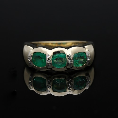 Anello smeraldo diamanti
