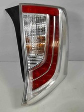 TOYOTA PRIUS PLUS W4 Feu