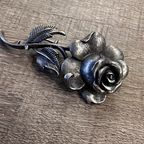 Spilla rosa vintage firmata