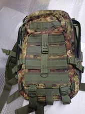 Zaino tattico militare Defcon 5 Vegetato 35lt per outdoor, softair e militari.