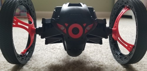 Parrot jumping sumo minidrone - jumping,