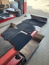 SET 4 TAPPETINI IN MOQUETTE NERO ORIGINALE PEUGEOT 308CC TYPE T7 LITPAC1946