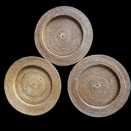 Caricabatterie piatto rattan