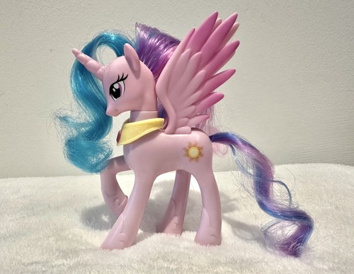 Little pony friendship is - little,