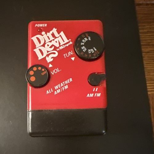 Royal dirt devil radio - am/fm,