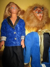 B2113) DISNEY BARBIE KEN BELLE