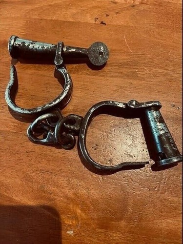 Restrizioni polizia carceraria - restrizioni,