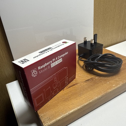Raspberry model 8gb di - 4,
