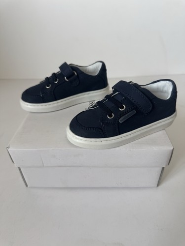 Scarpe russell and - and, bromley