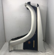 Alettone anteriore sinistro