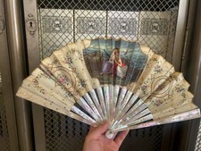 Antico ventilatore a mano