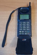 Motorola MicroTAC VIP 2, Brand TIM, con caricabatteria. Vintage funzionante.