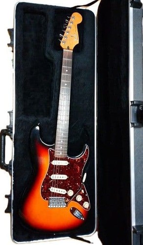 Fender stratocaster con - stratocaster,