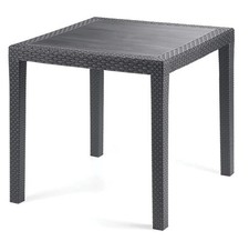 BUYBUY TAVOLO STILE RATTAN