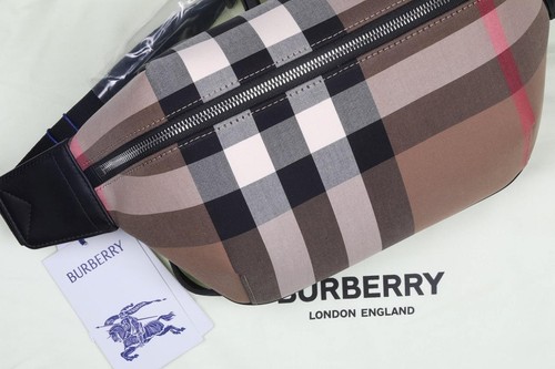 Nuova borsa marsupio burberry - nuova,