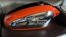 parafanghi e serbatoio ducati