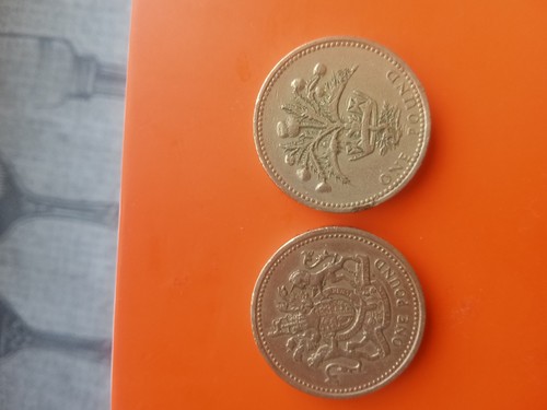 One pound 1983 1989 - one,