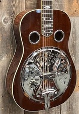 Chitarra risuonatore collo