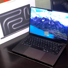 MacBook Pro 14" (Chip Apple