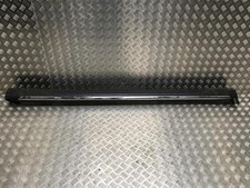 Bandella laterale destra