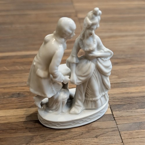 Statua porcellana coppia stile