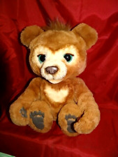 PELLICCIA HASBRO VERA CUBBY L'ORSO CURIOSO ORSO PARLANTE INTERATTIVO BUONE CONDIZIONI