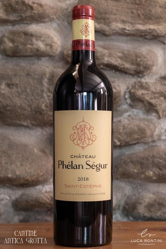 Chateau phélan ségur - chateau,