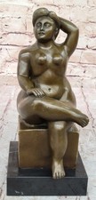 Curvaceous Nude Abstract Lady