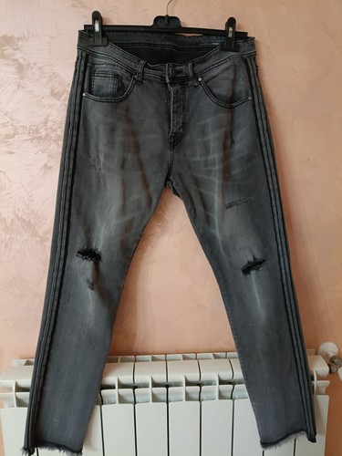 Jeans uomo grigio scuro