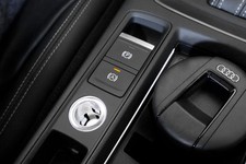 AUTO HOLD Assistenza alla
