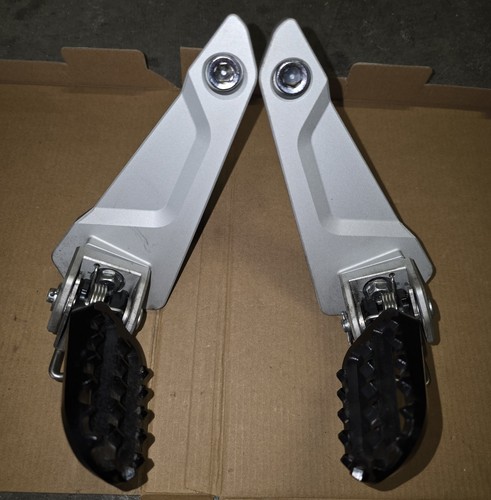 Honda adv 750 26 - 26, pedane