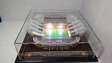 VECCHIO MODELLO STADIO TRAFFORD MANCHESTER CON LUCI FUNZIONANTI E COVER IN PERSPEX