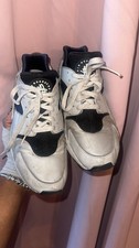 Size 9.5- Nike Air Huarache OG